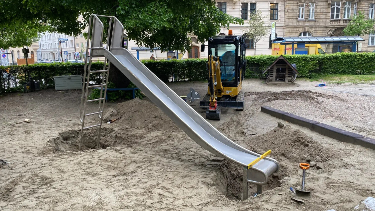 Bambino Spielplatzgeräte - Wartung von Kinderspielplätzen